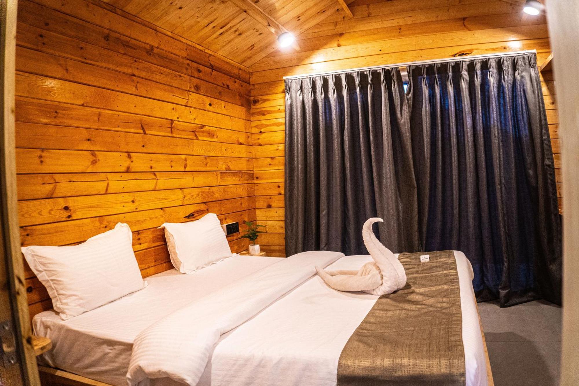 Tranquill Riverside Luxury Cottages With Bathtub, Кандолим Экстерьер фото